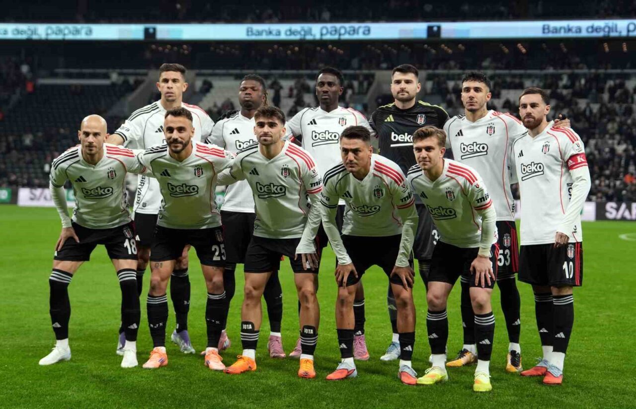 Beşiktaş Teknik Direktörü Sergen Yalçın, Gaziantep FK karşısında sadece Rıdvan