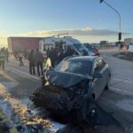 Afyonkarahisar’da öğrenci servisi ile otomobilin çarpışması sonucu 18 kişinin yaralandığı kaza gerçekleşti.