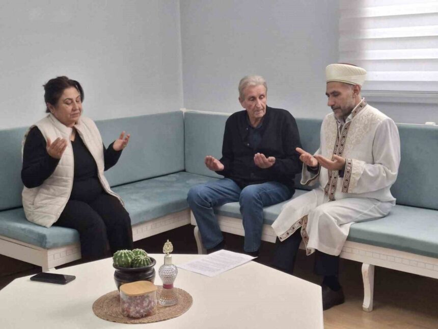 Seydikemer’de 66 yaşındaki Alman Hans Joachim Prinz, Müslüman oldu ve “Hakan” ismini aldı.