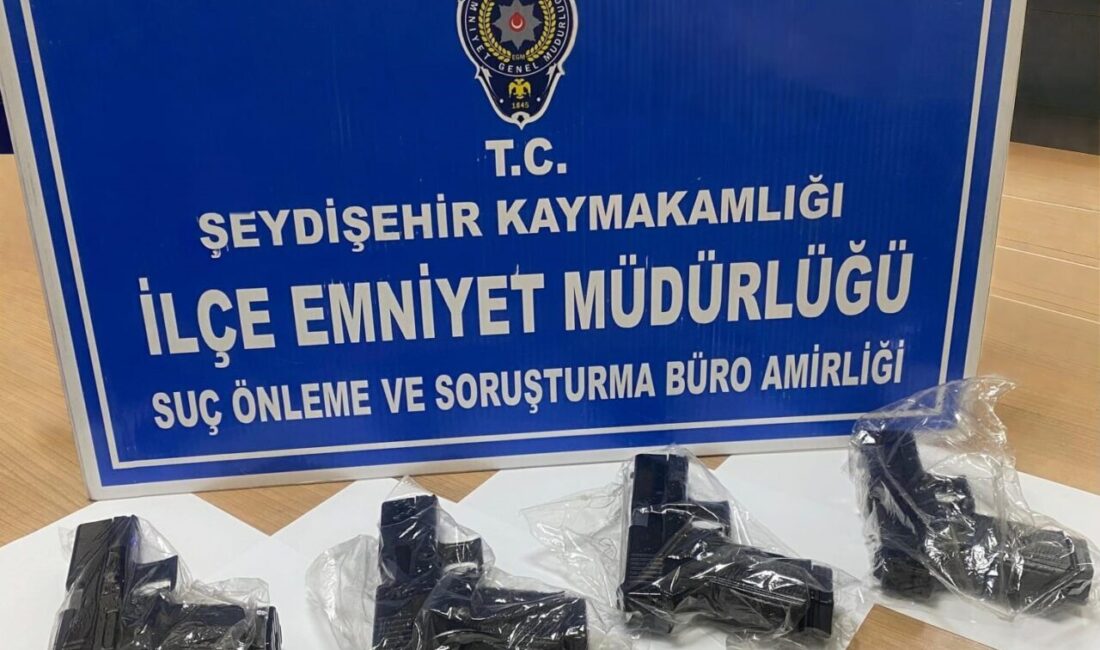 Konya'nın Seydişehir ilçesinde devriye gezen polis ekipleri, tedirgin davranışlar sergileyen