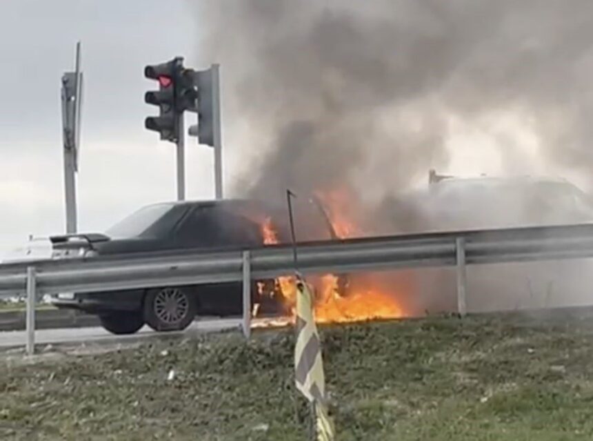 Kapaklı’da Seyir Halindeki Araçta Yangın Çıktı, İtfaiye Müdahale Etti