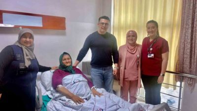 Mersin'in Silifke ilçesindeki devlet hastanesinde, 82 yaşındaki Müslime Tepe'ye bacak