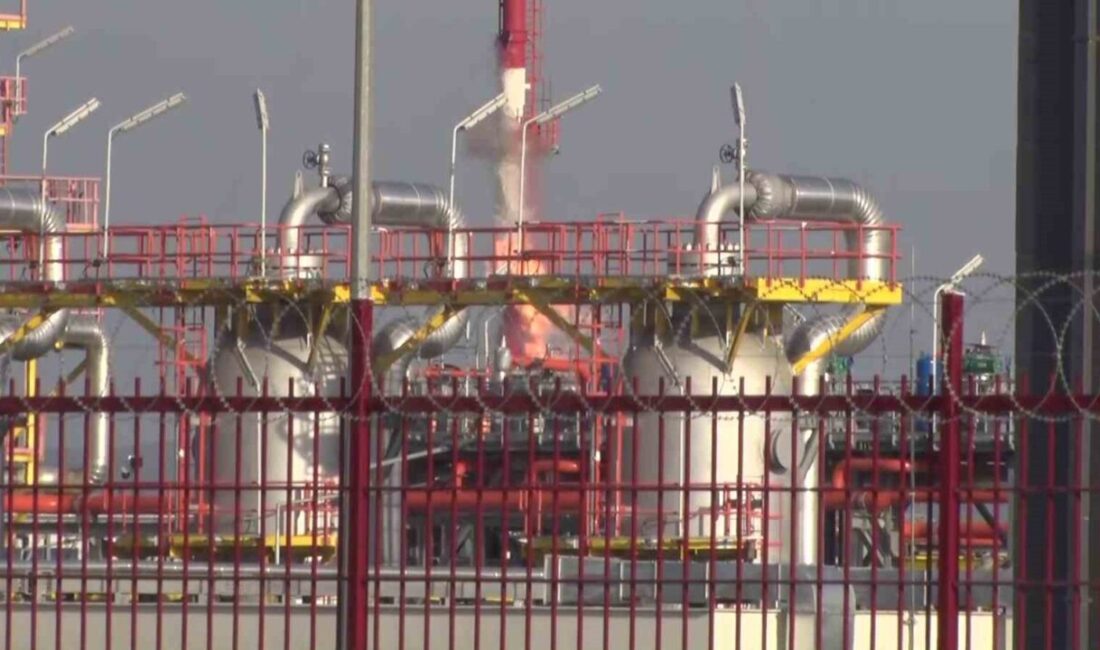 Silivri’deki BOTAŞ doğalgaz depolama tesisinde saat 14.30'da çıkan yangın, itfaiye