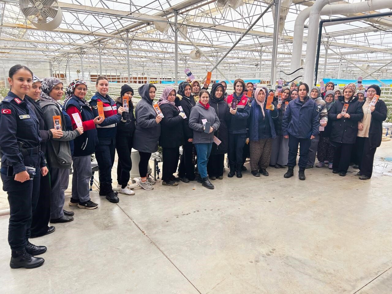 Simav’da Kadın Acil Destek Uygulaması Hakkında 54 Kadına Bilgilendirme Yapıldı