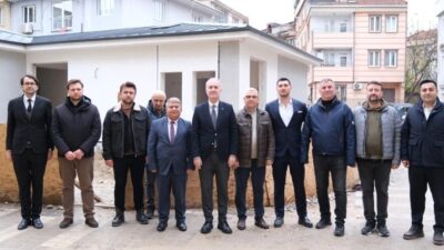 İnegöl'deki Sinanbey Mahallesinde yapımı süren Öznur-Selçuk Armağan Aile Sağlığı Merkezi,