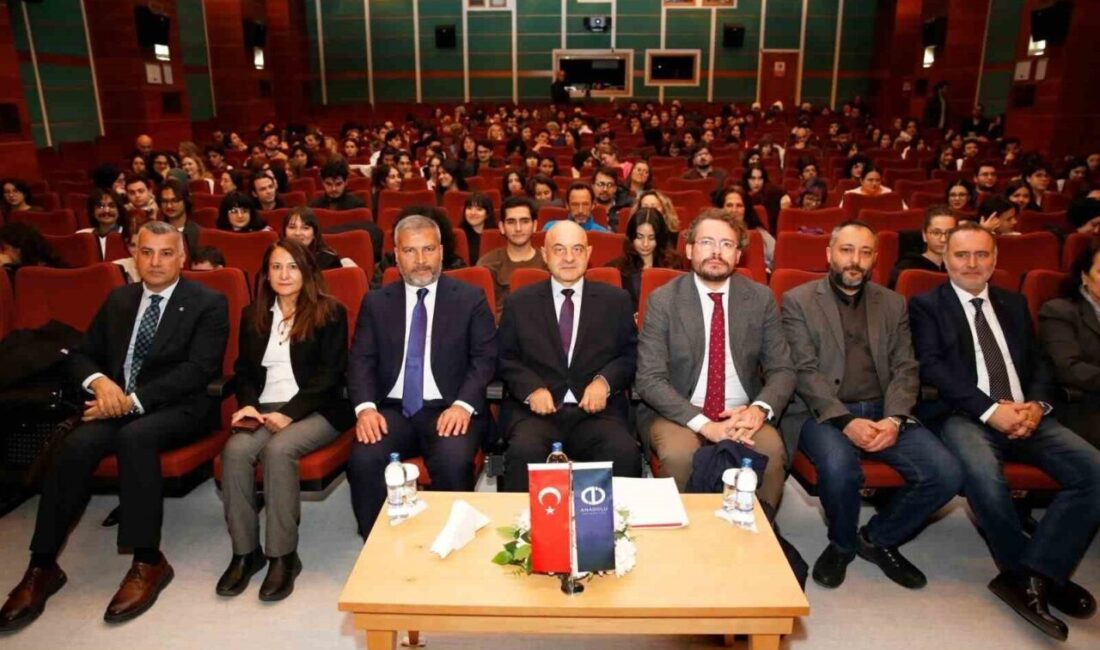 Polonya Sineması Eskişehir’de Anadolu Üniversitesi’nde İzleyicilerle Buluştu Eskişehir'de Anadolu Üniversitesi, Polonya Cumhuriyeti Ankara Büyükelçiliği iş birliğiyle 'Polonya