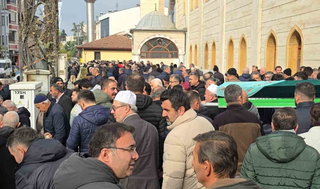 Samsun'un Vezirköprü ilçesinde, kanser nedeniyle hayatını kaybeden 53 yaşındaki öğretmen