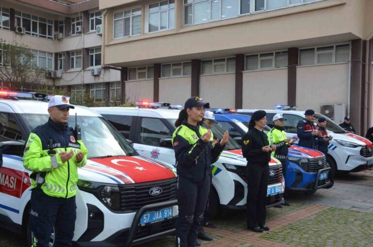 Sinop’ta Emniyet ve Jandarma İçin 19 Yeni Araç Hizmete Girdi