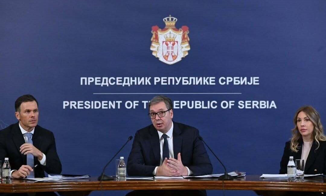 Sırbistan Cumhurbaşkanı Vucic, Ülkenin Tek Rafinerisi İçin ABD’den Yaptırım Muafiyeti Alamadıklarını Duyurdu Sırbistan Cumhurbaşkanı Aleksandar Vucic, ABD yaptırımları nedeniyle ülkenin tek rafinerisi