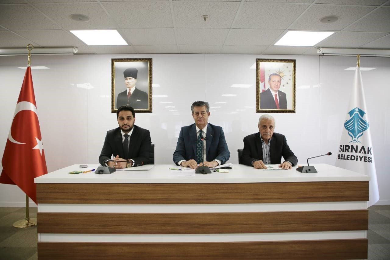 Şırnak Belediye Başkanı Mehmet Yarka, 2025 yılının son meclis toplantısında,