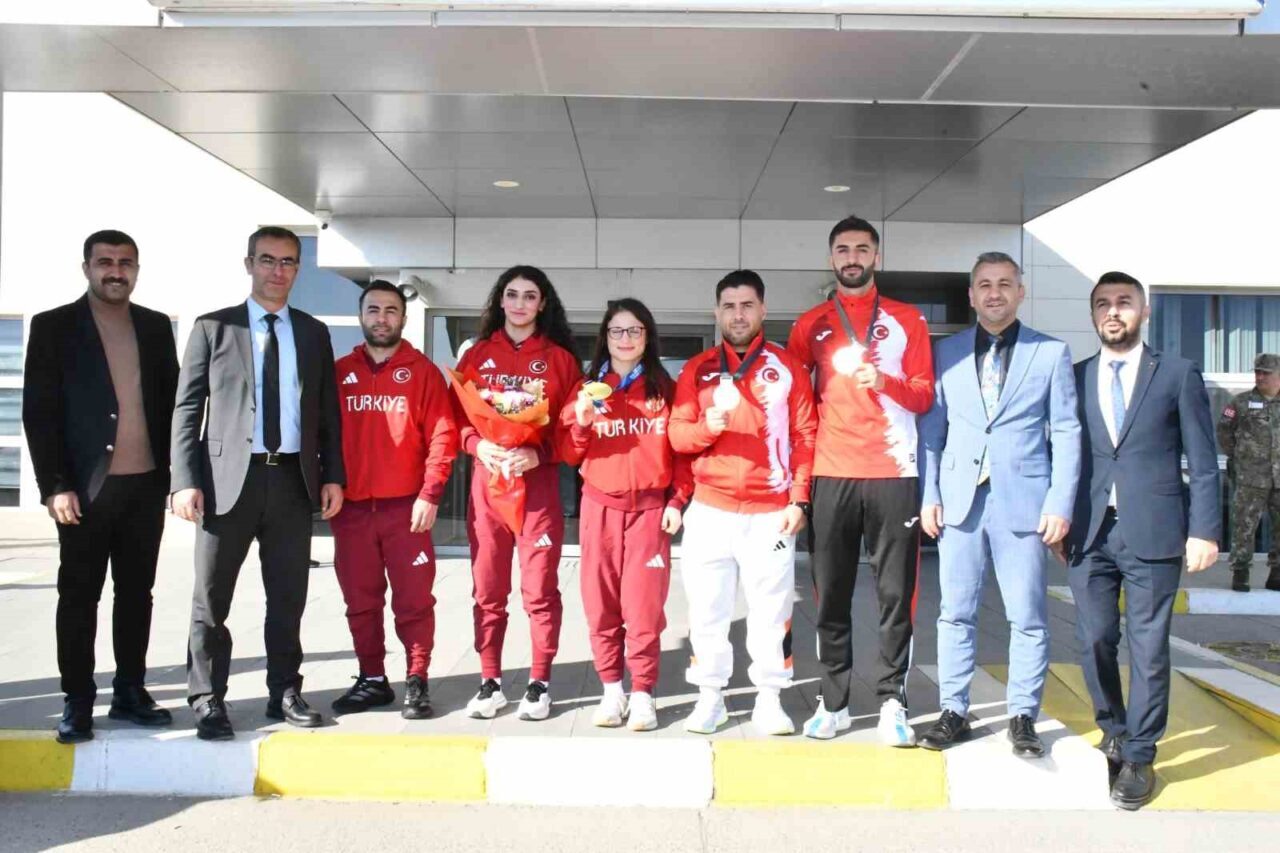 Şırnaklı milli sporcular, Avrupa boks şampiyonu Nurselen Yalgettekin, dünya ikincisi