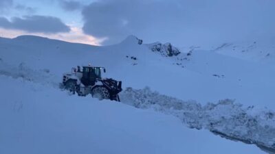 Şırnak'ta kış koşulları zorlu geçiyor ve kar kalınlığı bazı alanlarda
