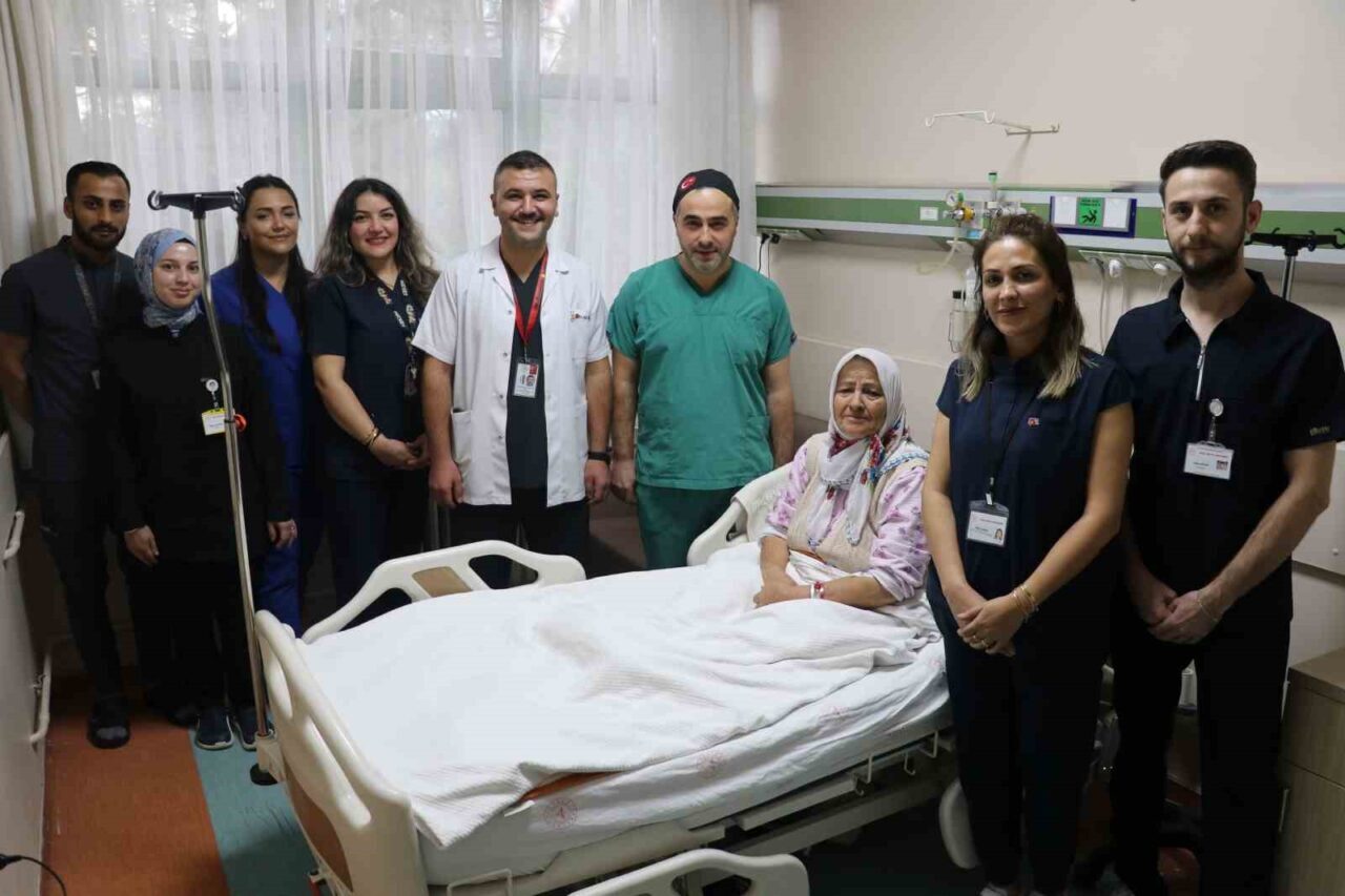 Sivas Devlet Hastanesi, 71 yaşındaki Sultan Uzundal’ın böbrek fonksiyonunu kaybetmesi