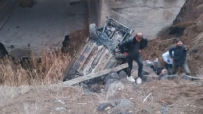 Sivas-Malatya karayolunda meydana gelen kazada M.Ö. idaresindeki araç kontrolden çıkarak