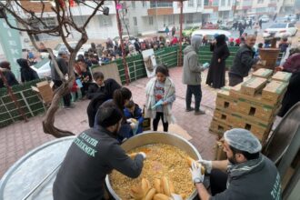 Konya’da Şivlilik Geleneğinde Çocuklara Tantuni İkramı Yapıldı