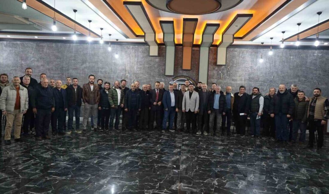 Söğütspor’un Yeni Başkanı Halil Güzel Oldu: Yönetim Gelecek İçin Çalışacak Bölgesel Amatör Lig temsilcisi Söğütspor’un başkanlığına Halil Güzel seçildi. Önceki