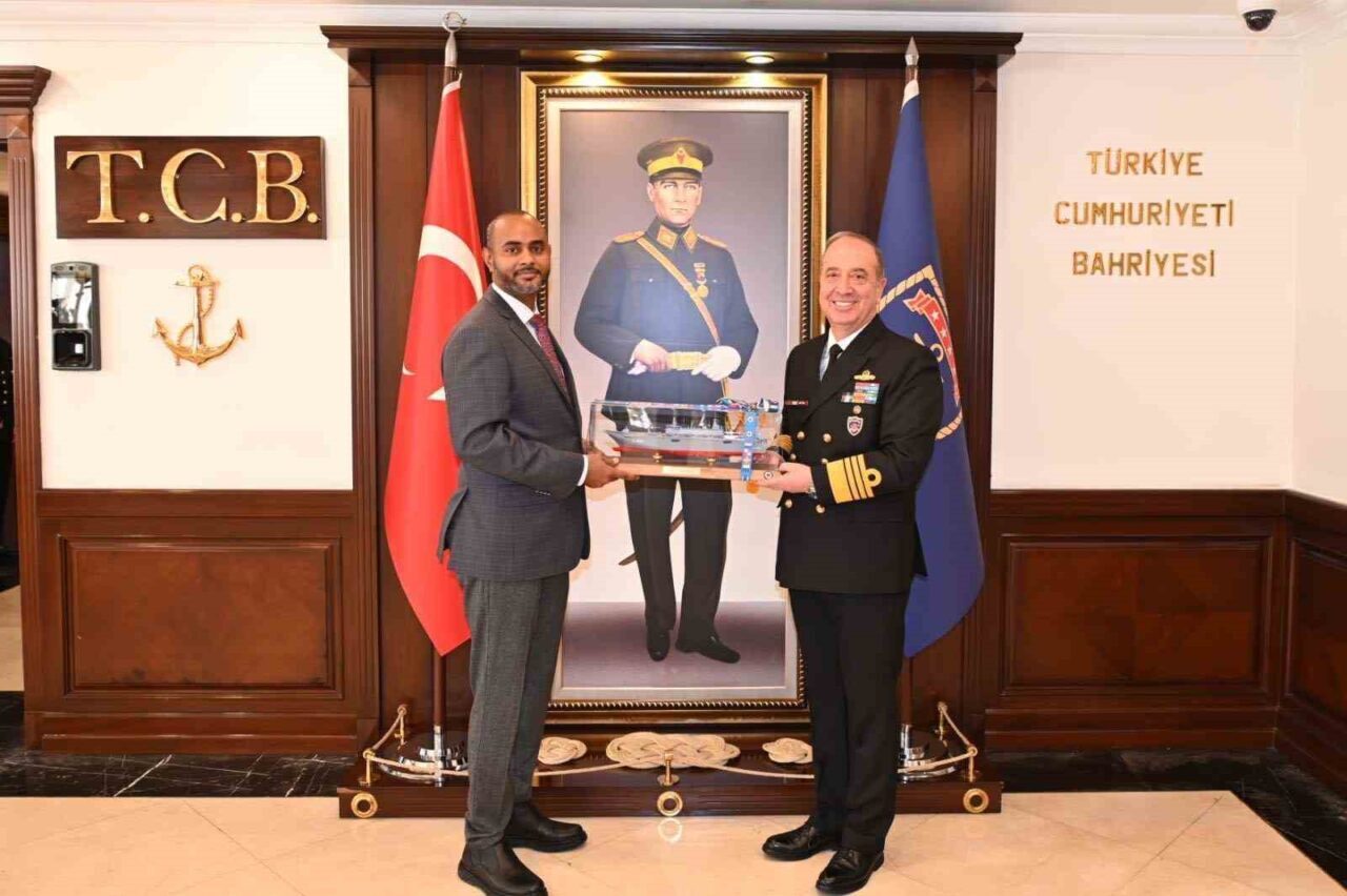 Somali Limanlar ve Deniz Ulaştırma Bakanı Abdulkadir Mohamed Nur, Ankara'da