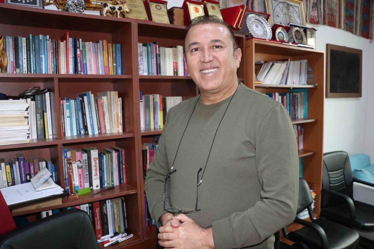 Prof. Dr. Tuncay Dilci, dijital çağın beyin üzerindeki olumsuz etkilerini