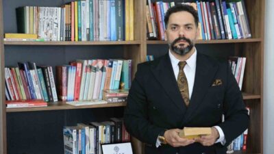 Türkiye'de, AK Parti'nin seçim beyannamesinde yer alan vatandaşlık maaşı, dar