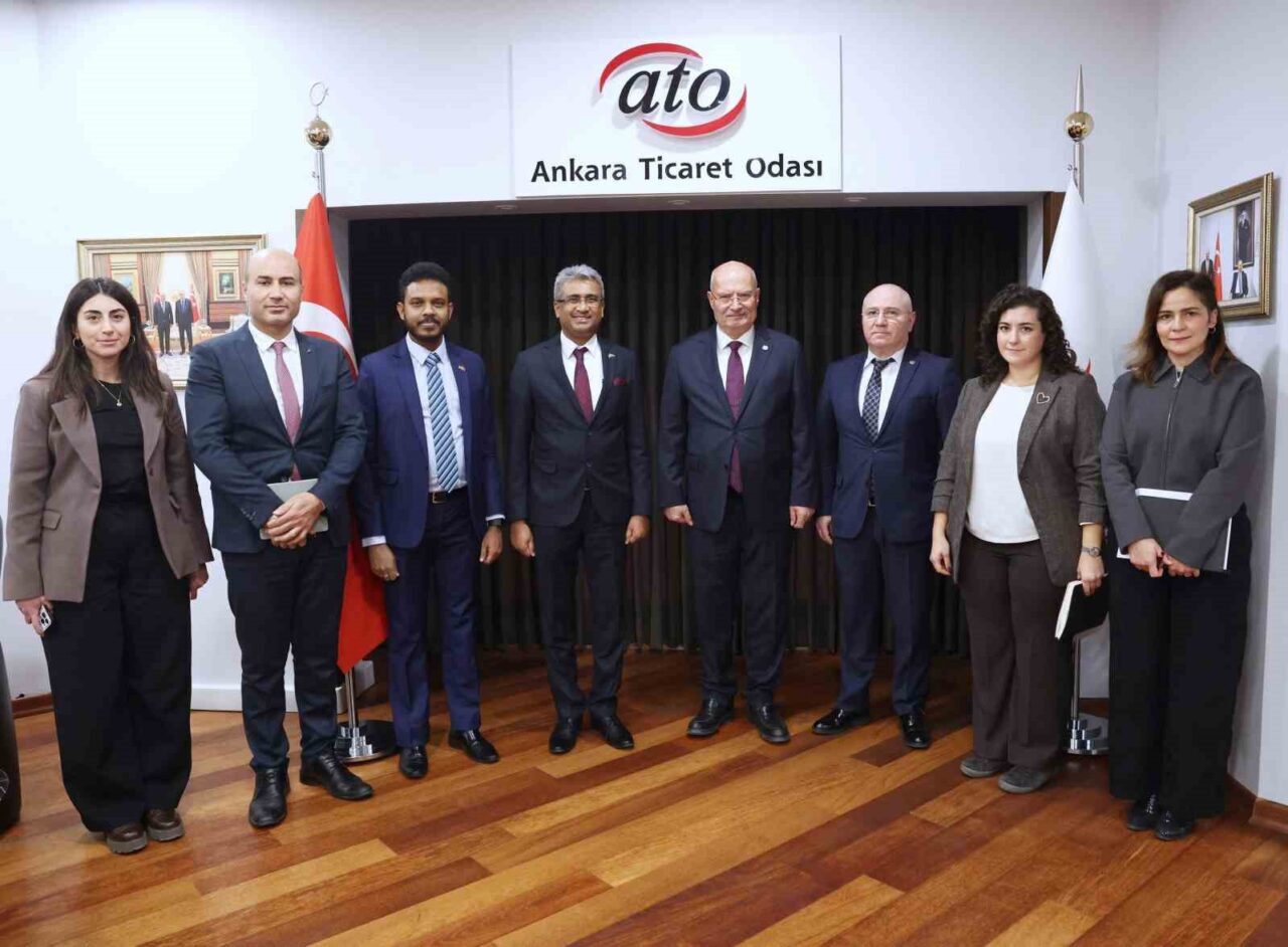 Sri Lanka'nın Ankara Büyükelçisi Nıluka Kadurugamuwa, ATO Başkanı Gürsel Baran