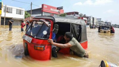 Sri Lanka'da Ditwah Kasırgası'nın neden olduğu sel ve toprak kaymalarında