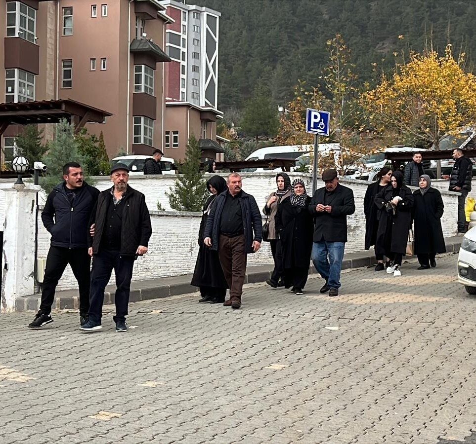 Kahramanmaraş’ta Su İstediği İçin Öldürülen Genç İçin Dava Süreci Devam Ediyor Kahramanmaraş’ta Mesut Kazancı'nın iş yerinde su istemesi nedeniyle dövülerek öldürülmesiyle