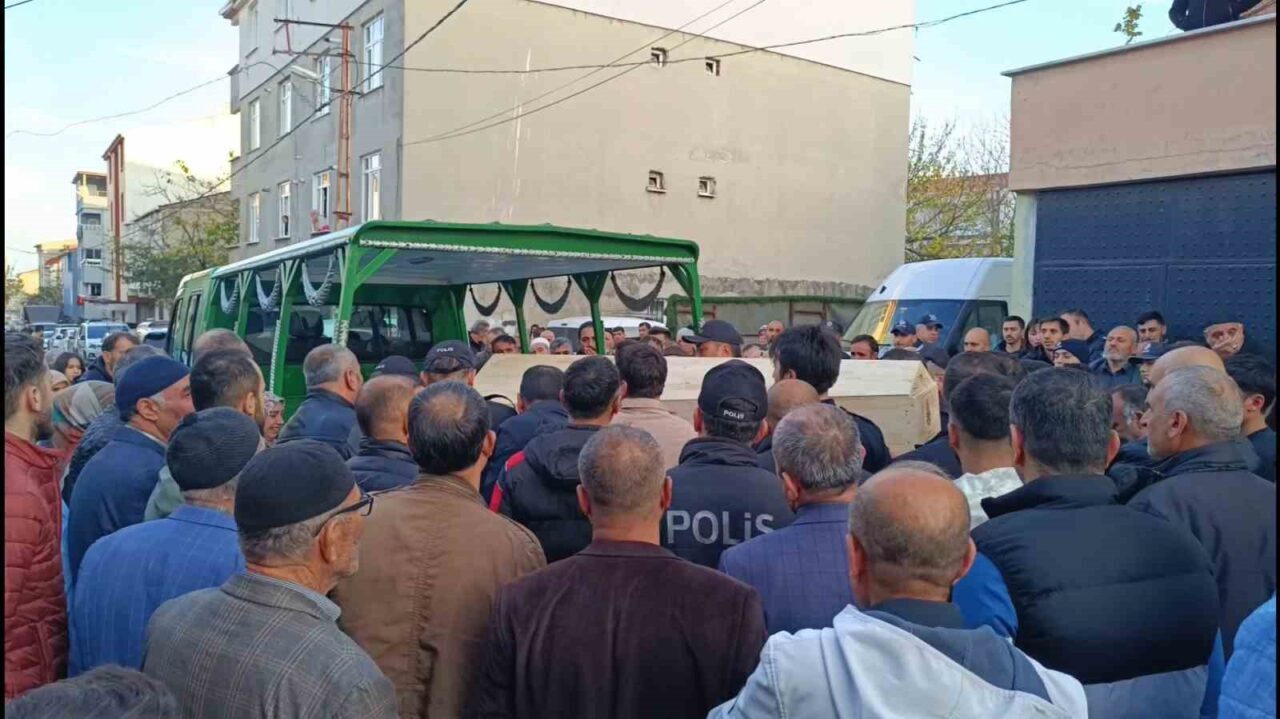 Sultanbeyli’de 25 yaşındaki Z.Y., 3 Aralık’ta evinde silahla intihar etti.