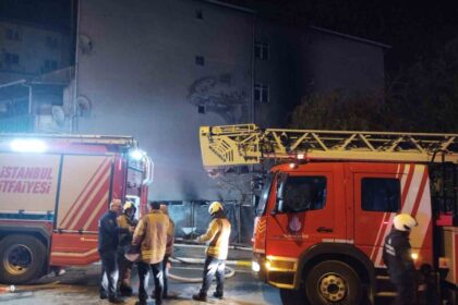 Sultanbeyli’de Boya Kaporta Dükkanında Yangın: 4 Araç Kullanılamaz Hale Geldi