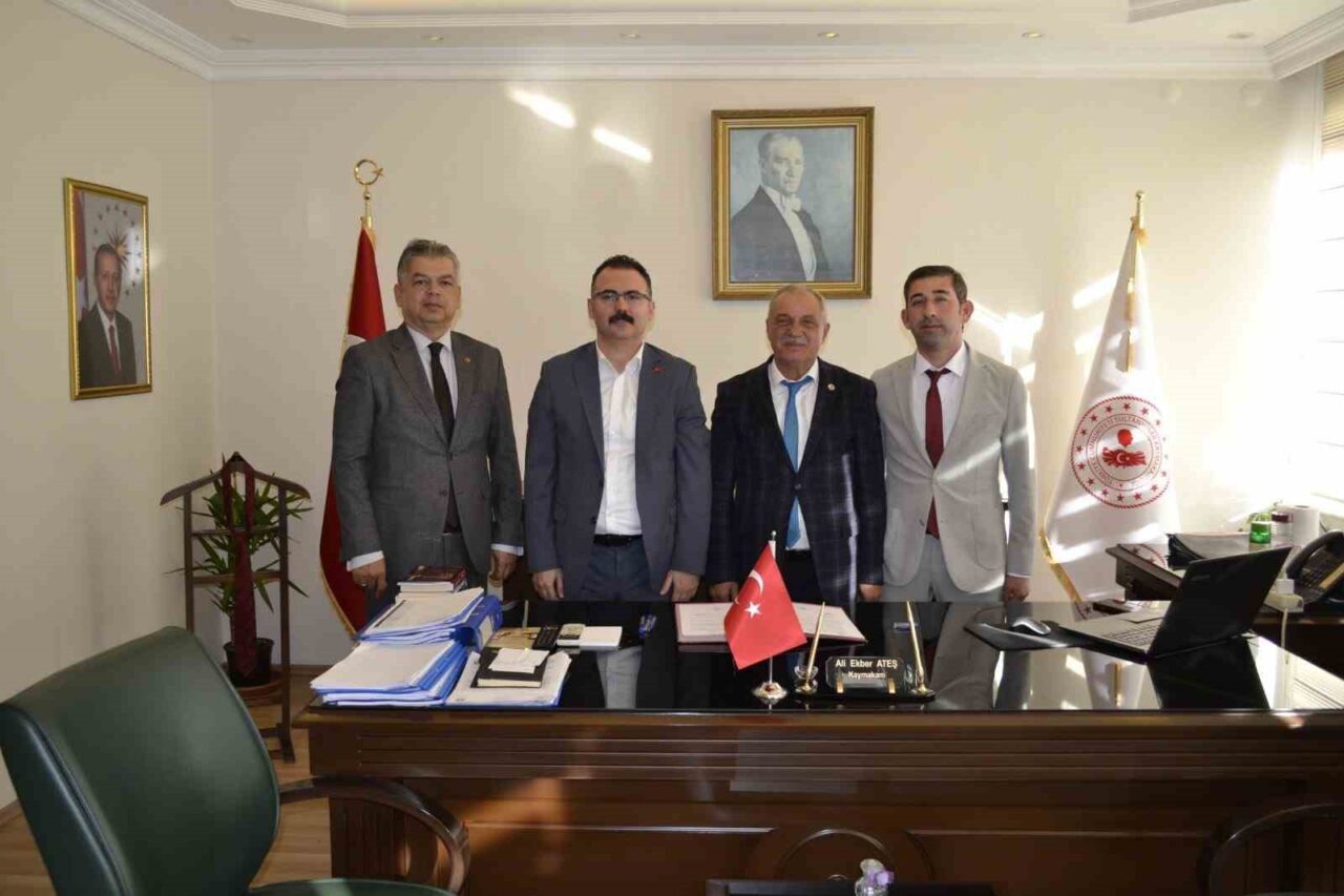 Aydın'ın Sultanhisar ilçesinde, Sultanhisar Kaymakamlığı ve Belediyesi arasında imzalanan protokol