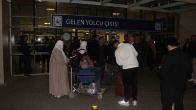 Şırnak Şerafettin Elçi Havalimanı'ndan Suudi Arabistan'a gerçekleştirilen ilk uçak seferiyle