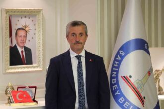 Şahinbey Belediye Başkanı Tahmazoğlu’ndan Regaib Kandili Mesajı: “Mübarek Üç Aylar Hayırlı Olsun”