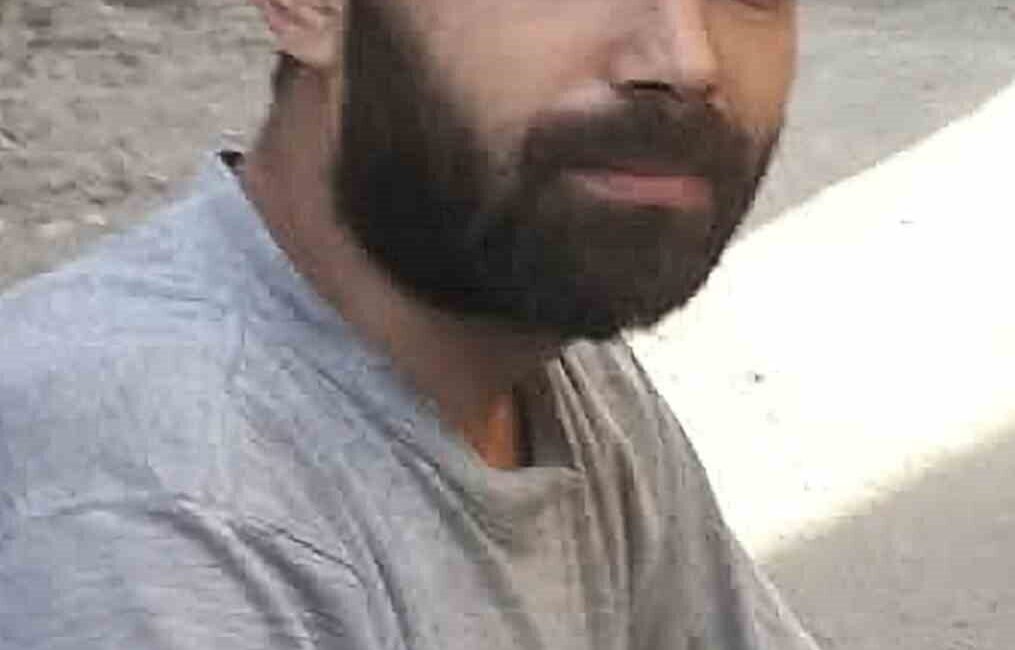 Bartın’da Eski Sevgilisiyle Görüşemeyen Adam, Silahla Kendine Zarar Vererek Hayatını Kaybetti Bartın'ın Ulus ilçesinde, eski sevgilisiyle görüşmek isteyen Ayhan Güneş, kabul