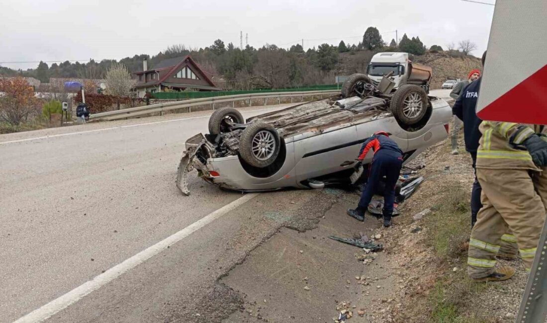 Karabük’ün Safranbolu ilçesinde Nevzat A. yönetimindeki otomobil, direksiyon hakimiyetinin kaybolmasıyla