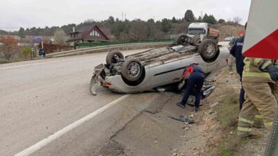 Karabük’ün Safranbolu ilçesinde Nevzat A. yönetimindeki otomobil, direksiyon hakimiyetinin kaybolmasıyla