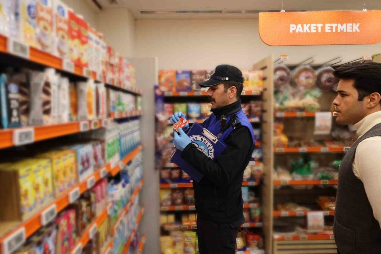 Talas Belediyesi, Gıda Güvenliği İçin Market ve Restoranlarda Kapsamlı Denetimler Gerçekleştiriyor
