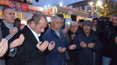 Bolu Belediye Başkanı Tanju Özcan, umreye gitmeden önce düzenlenen törende