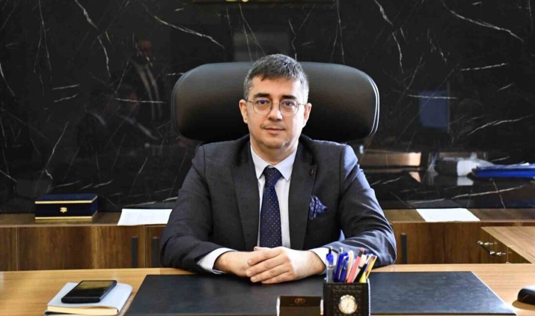 Tatvan Devlet Hastanesi’nde Başhekimlik Görevine Barış Sarıçoban Atandı Tatvan Devlet Hastanesi’nde başhekimlik vazifesini Dr. Behrim Malişi, Uzm. Dr.