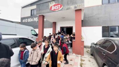 Tatvan'daki Vangölü İlkokulu öğrencileri, Tutum, Yatırım ve Türk Malları Haftası