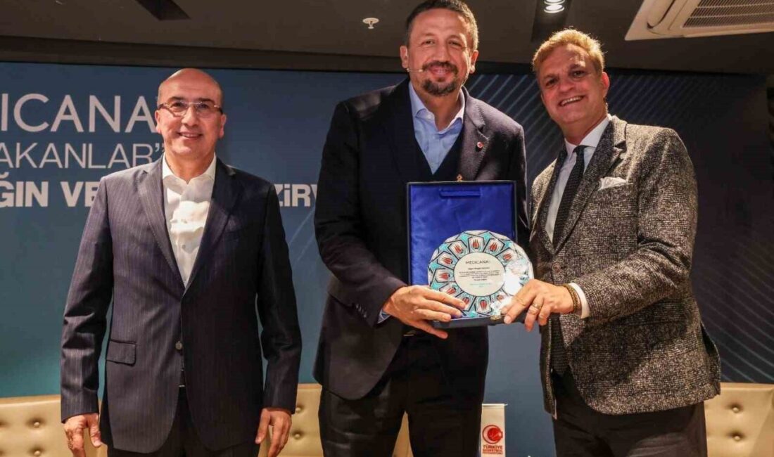 Türkiye Basketbol Federasyonu Başkanı Hidayet Türkoğlu ve Medicana Sağlık Grubu