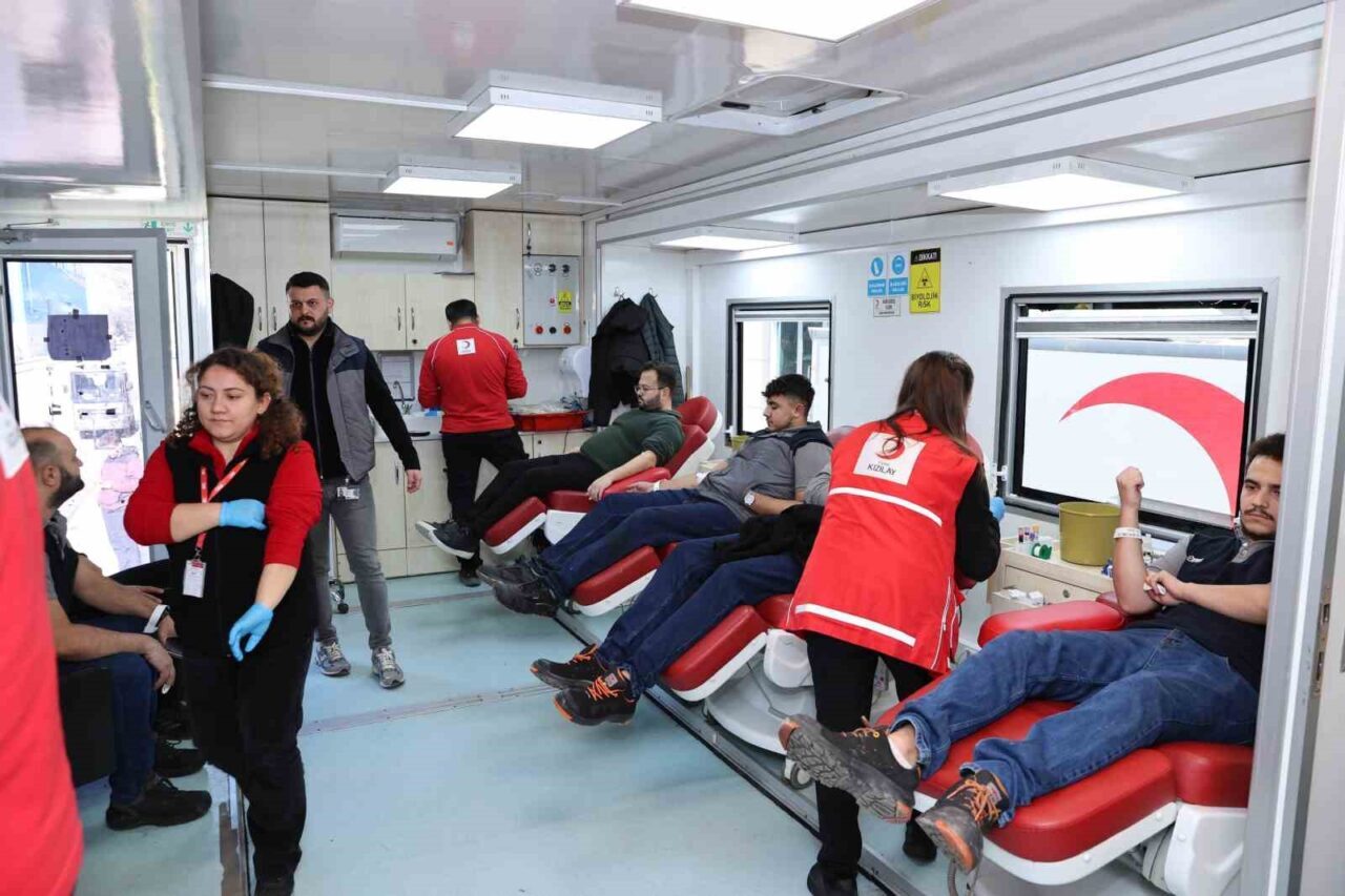 TEI, Türk Kızılay ile iş birliği yaparak kan bağışı kampanyalarına devam ediyor