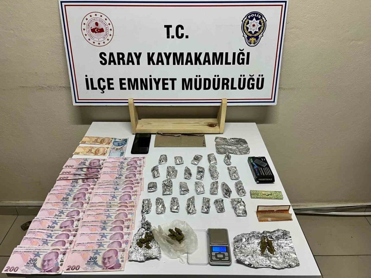 Tekirdağ'da uyuşturucu ticareti iddiasıyla H.Ç. isimli bir şüpheli, polis ekiplerinin