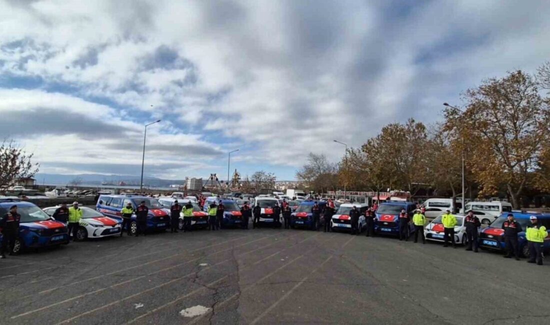 Tekirdağ’da Emniyet ve Jandarmaya 64 Yeni Araç Tahsis Edildi Tekirdağ'da, Vali Recep Soytürk'ün katılımıyla, emniyet ve jandarmaya 64 yeni