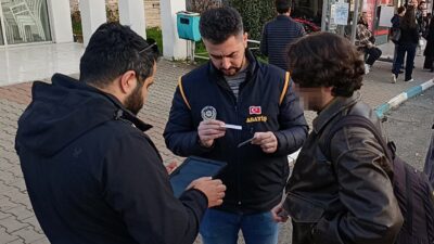 Tekirdağ'ın Süleymanpaşa ilçesinde, il emniyet müdürlüğü tarafından "Huzur Uygulaması" gerçekleştirildi.