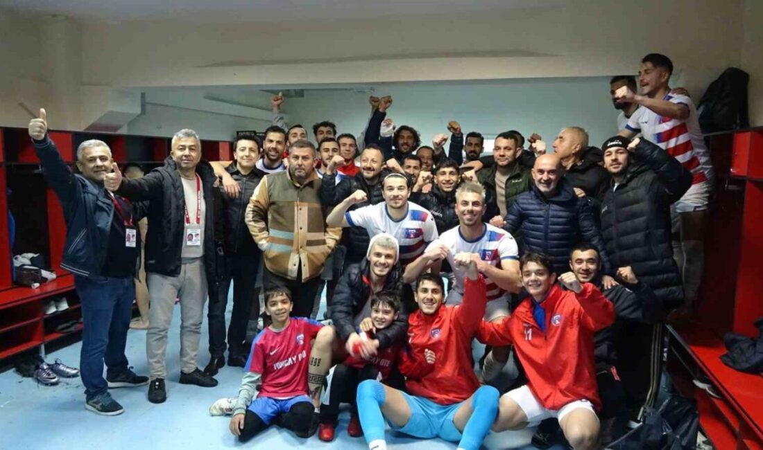 Kütahya'nın Tavşanlı ilçesinde gerçekleşen maçta Tepecikspor, Söğütspor'u 2-0 yenerek puanını