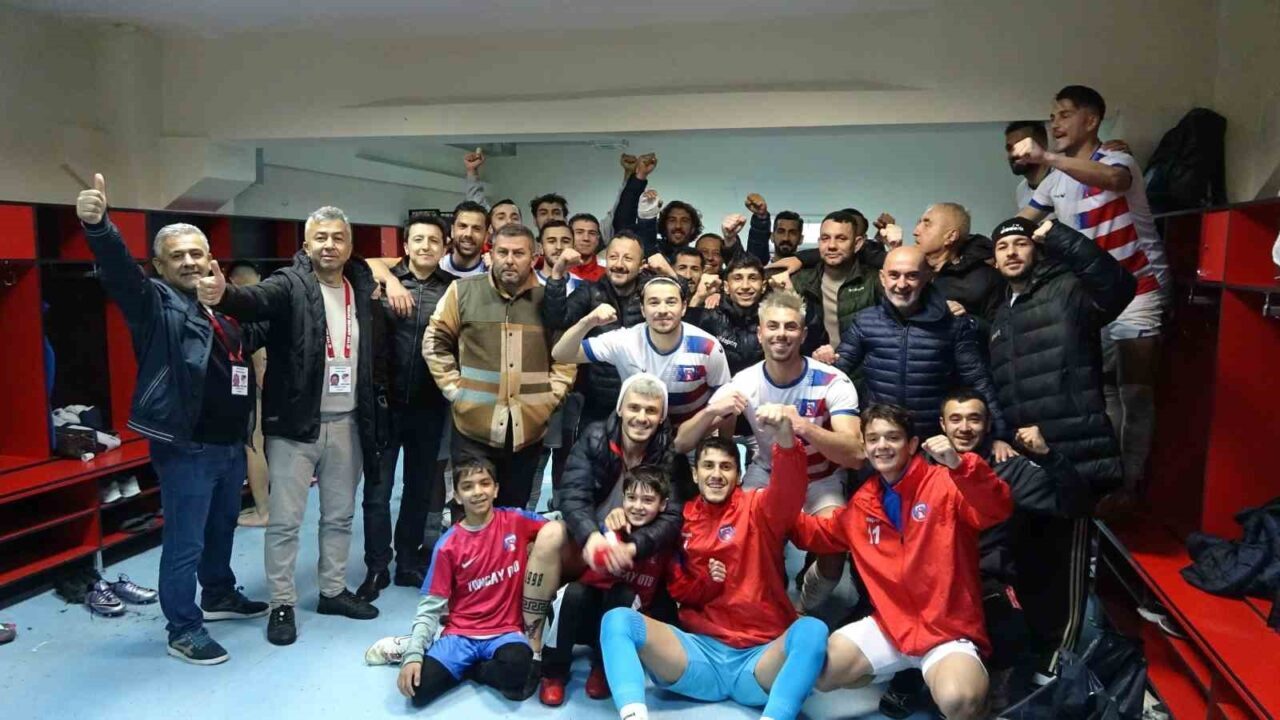 Tepecikspor, Ada Stadyumu’nda Söğütspor’u 2-0’la geçerek puanını 14’e yükseltti.