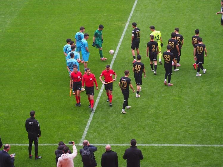 Türkiye Futbol Federasyonu, Yeni Malatyaspor'un eksik kadro ile Isparta 32