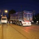 Kozan’da tırın tarım işçilerini taşıyan minibüse çarpması sonucu 2 işçi hafif yaralandı.