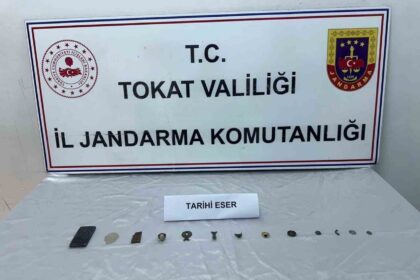 Tokat’ta Jandarma ve Emniyet Ekipleri Tarihi Eser Operasyonu Düzenledi: 13 Parça Ele Geçirildi