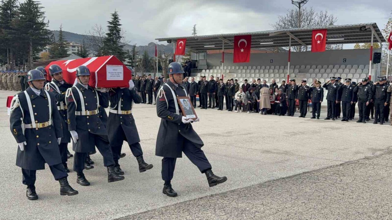 Niksar’da Görev Başında Kalp Krizi Geçiren Uzman Çavuş Hayatını Kaybetti