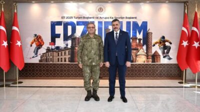 Kara Kuvvetleri Komutanı Orgeneral Metin Tokel, Erzurum Valisi Mustafa Çiftçi'yi